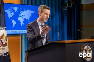 США совместно с союзниками по НАТО продолжают готовиться к возможности дальнейшей российской агрессии, отметил Прайс