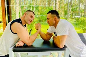 Владимир Кличко о старшем брате: Мой самый важный союзник в жизни