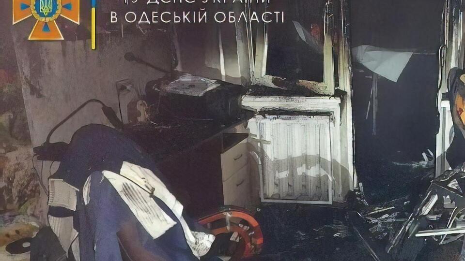 Пожар прозошел на улице академика Филатова ночью