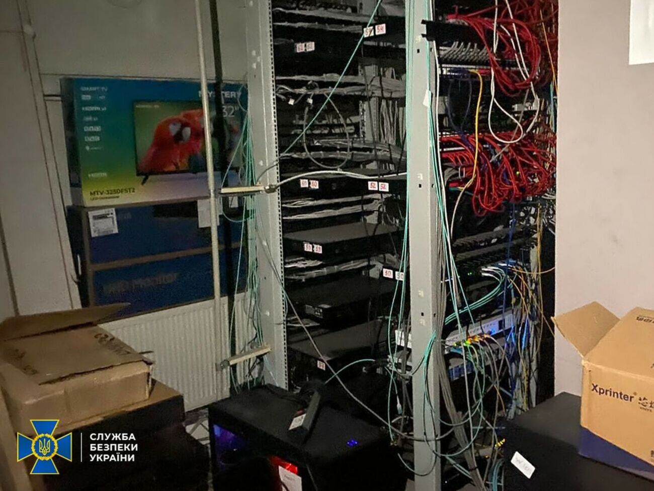 Дані про реальні обсяги операцій передавали на підконтрольні фігурантам схеми сервери, зазначили у СБУ