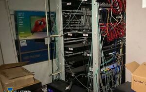 Дані про реальні обсяги операцій передавали на підконтрольні фігурантам схеми сервери, зазначили у СБУ