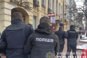 Конфликт произошел на улице Владимирской, у пункта обмена валют