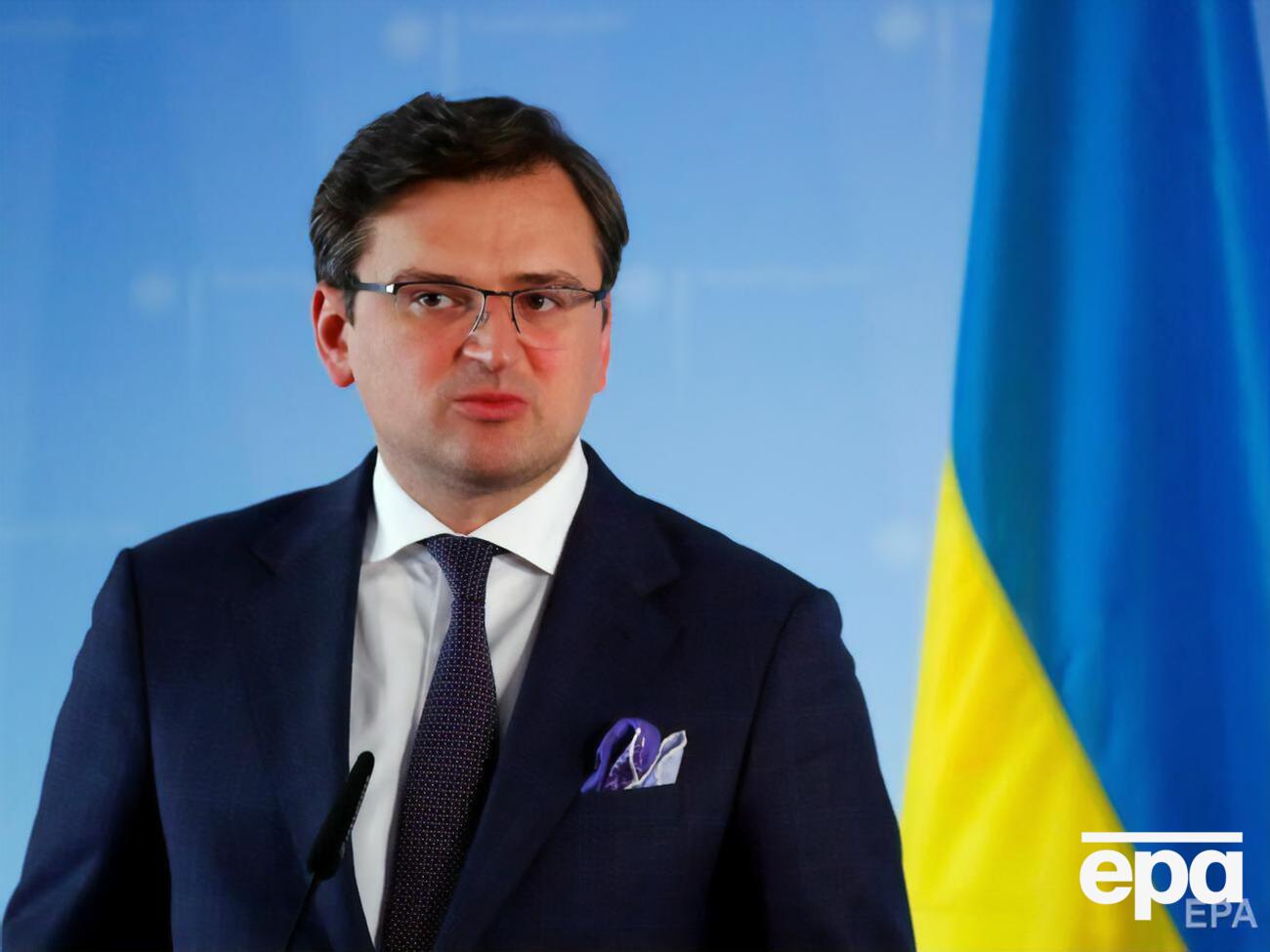 Кулеба заявил, что "доверяет украинской армии и украинскому народу"