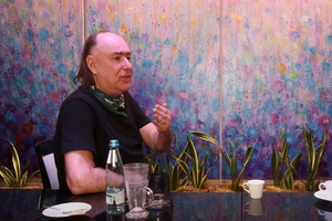 Жолдак: "Можеш мені прощальний поріз вен?" Вона каже: "Так, для тебе я зіграю"