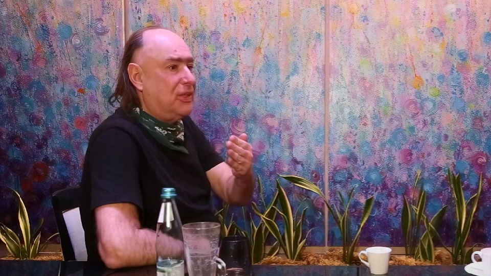 Жолдак: "Можеш мені прощальний поріз вен?" Вона каже: "Так, для тебе я зіграю"