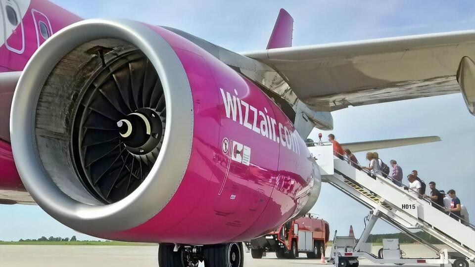 Торік у жовтні Wizz Air повідомила, що планує запустити 26 нових рейсів з України
