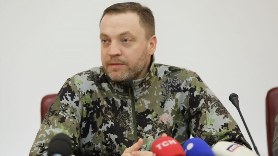 Монастырский во время визита на Донбасс попал под обстрел