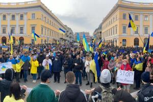 Учасники акції пройшли маршем від Соборної площі до пам'ятника дюку де Рішельє