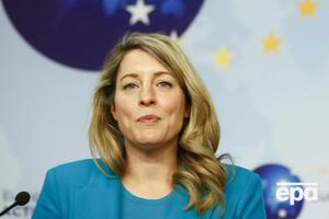 Жолі зазначила, що санкційні пакети передбачають обмежувальні заходи проти фізичних і юридичних осіб