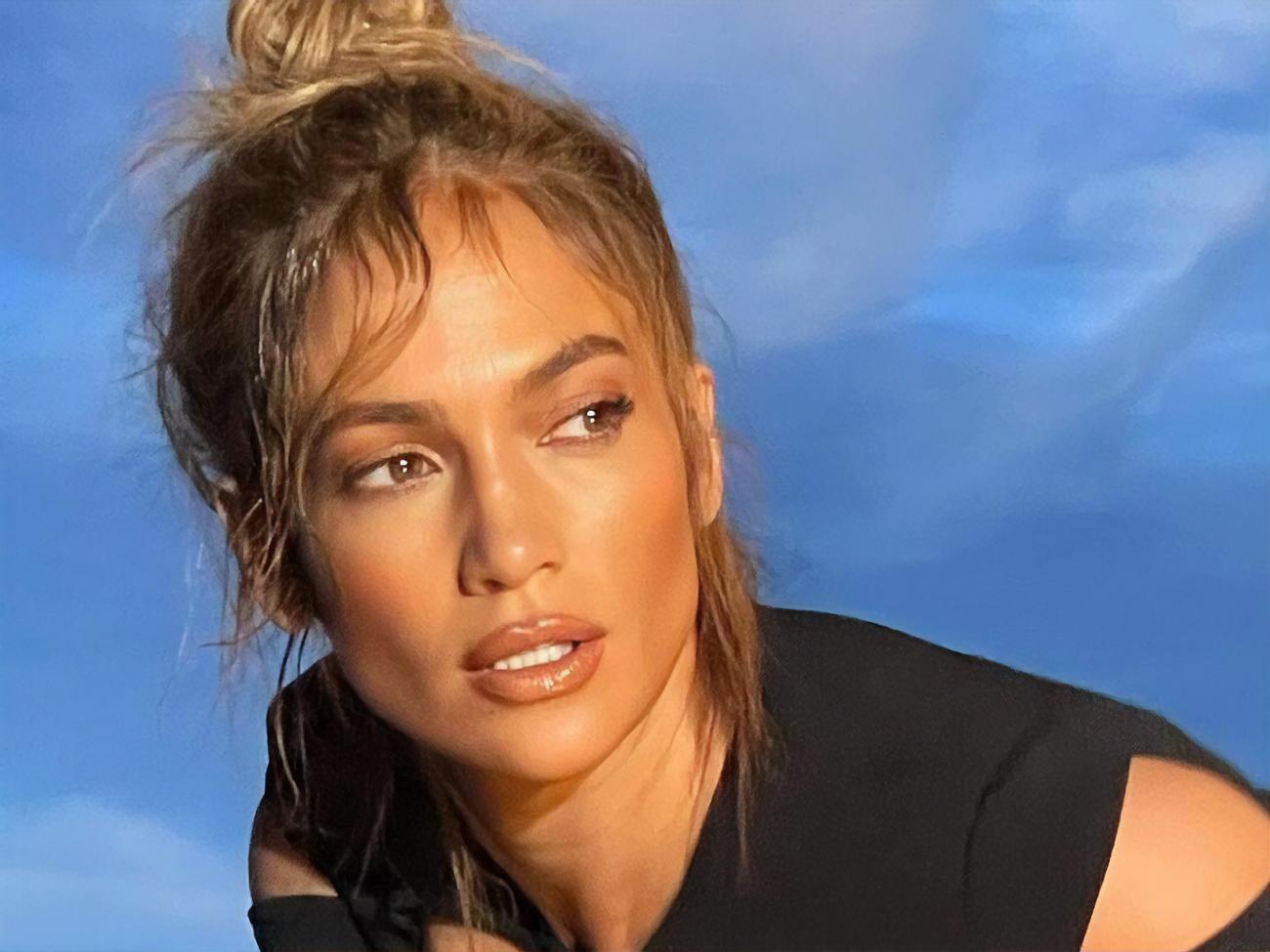 Лопес поділилася коротким концертним роликом