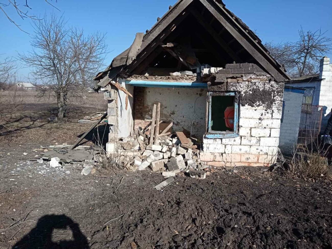 Кириленко опубликовал фото разрушеных домов в Марьинке и поселке Победа