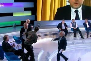 За словами Медведчука, Шуфрич відстоював свою позицію "як справжній мужик"