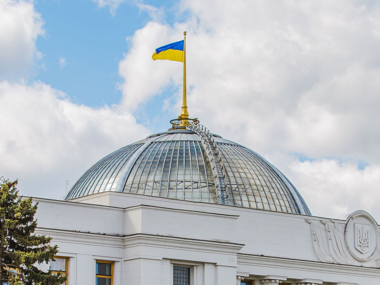 До Верховної Ради проходять вісім партій