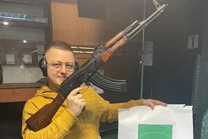 Украинцы вооружаются, в тирах ажиотаж. С таким количеством оружия и ненавистью к оккупантам солдаты НАТО покажутся Путину цветочками