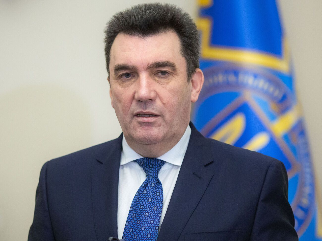 Данилов отметил, что с обращением к украинцам выступит президент