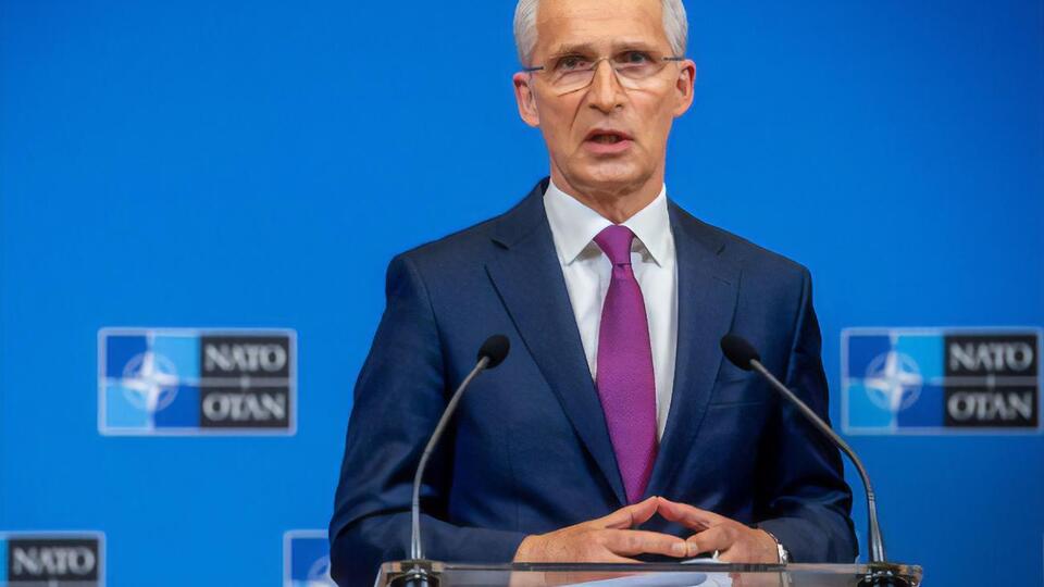 Визнання "ЛДНР" зводить нанівець зусилля щодо врегулювання конфлікту та порушує Мінські угоди, заявив Столтенберг