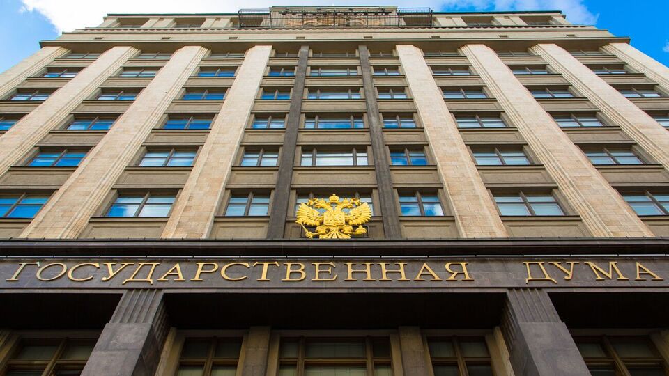 "ЛНР" и "ДНР" считают свои границы сами, мы свои границы России считаем сами, отметил депутат Госдумы РФ Калашников