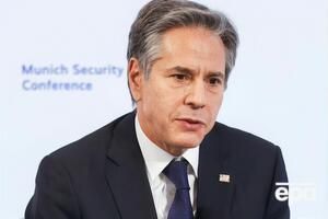 Если Россия продолжит агрессию против Украины, то она встретится с "массивными последствиями", отметил Блинкен
