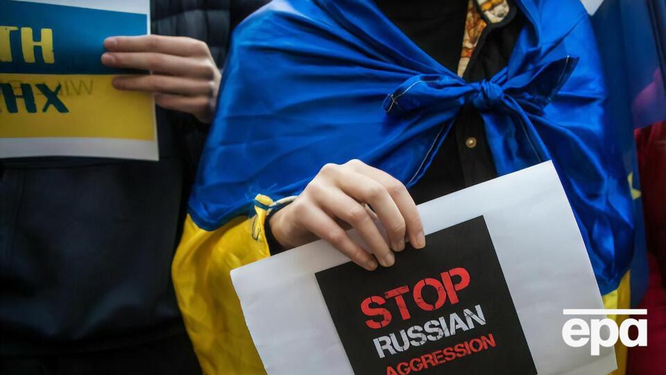 21 лютого Путін оголосив про визнання "незалежності" окупованих територій України