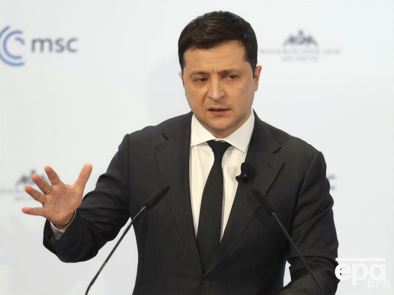 Зеленський: Ми самі себе захищаємо за підтримки наших партнерів, але гинуть саме українці