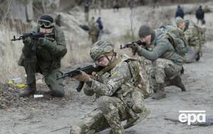 Чрезвычайное положение в Украине введено на 30 дней