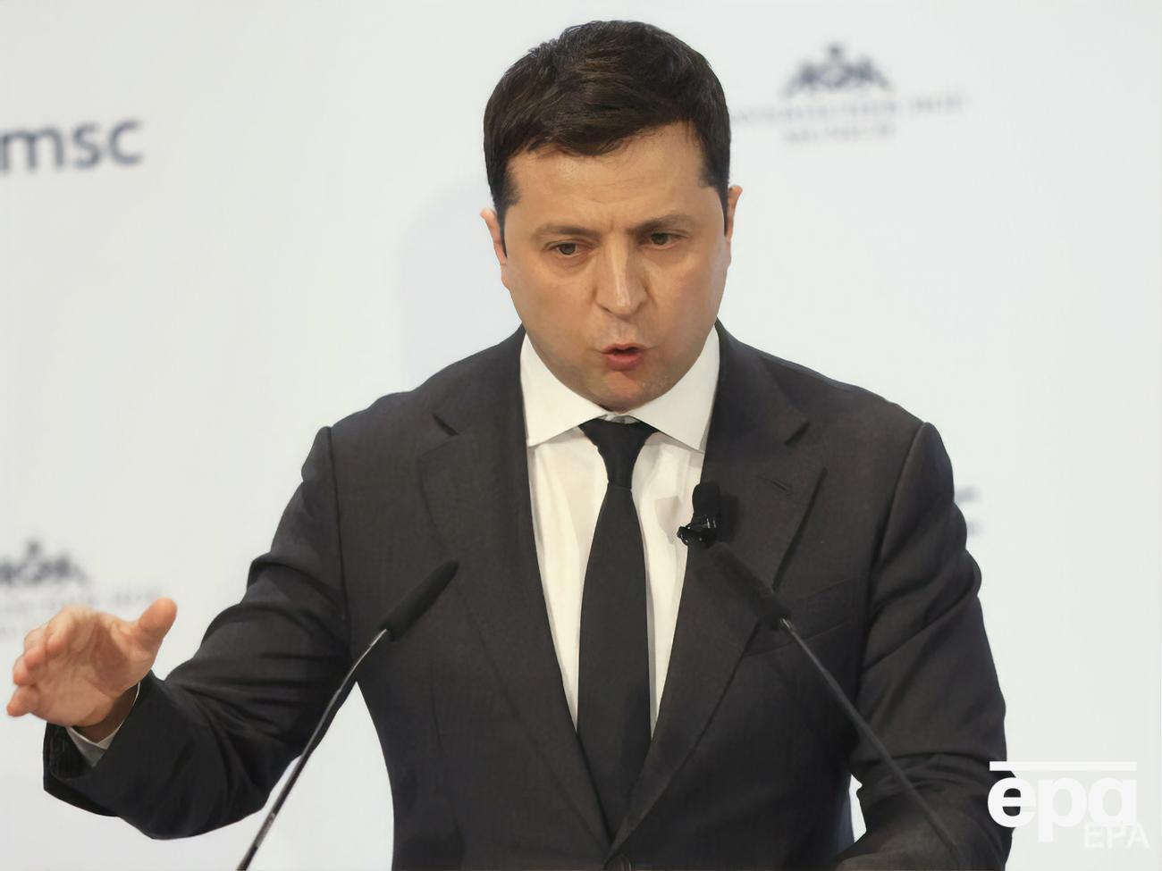 Зеленский предложил ввести чрезвычайное положение на месяц