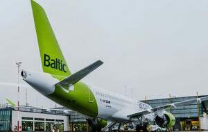 Дневные рейсы airBaltic в Украину и из Украины не отменены