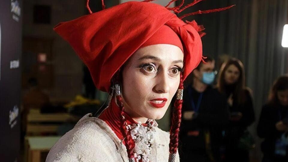 12 лютого Паш перемогла в українському нацвідборі на "Євробачення 2022", а 16 лютого її участь було припинено