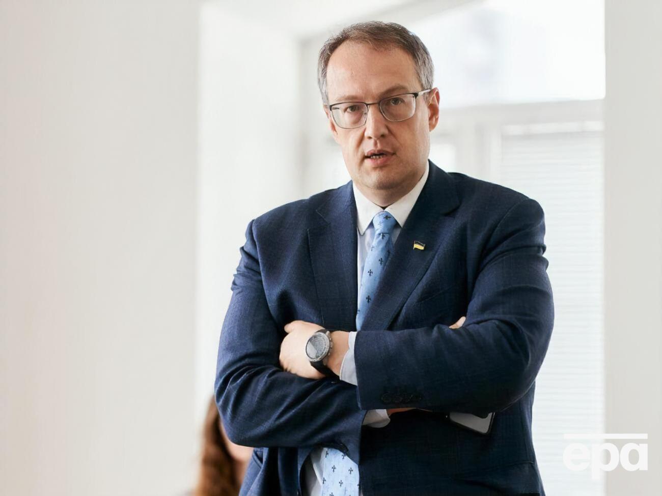 Геращенко сообщил о новых жертвах среди мирных жителей