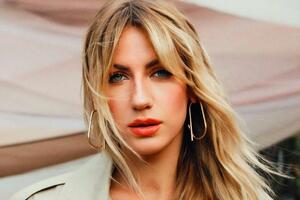 Никитюк обратилась к фолловерам из РФ: Россия бомбит Украину!