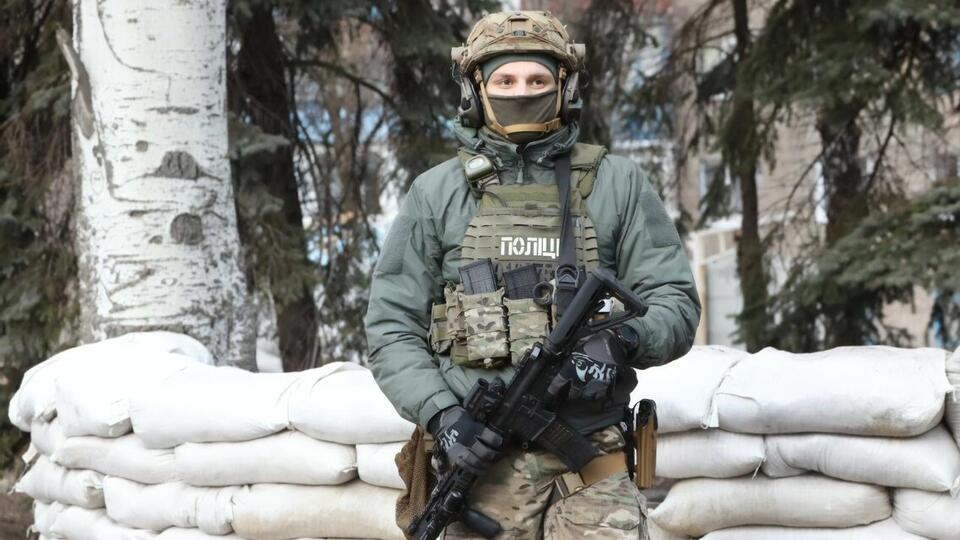 Полиция усилила меры безопасности в украинских городах и селах