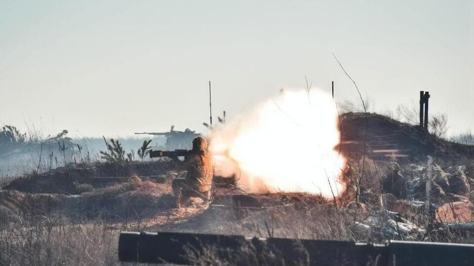 За даними штабу ООС, зараз тривають важкі бої за Щастя та Станицю Луганську