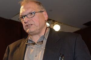 После введения против РФ санкций, на составление которых у меня ушло пять минут, мир в Европе будет спасен и угроза, нависшая над Украиной, развеется