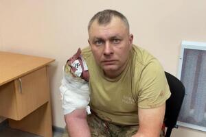 Одного из сдавшихся в плен (на фото) показал главнокомандующий ВСУ
