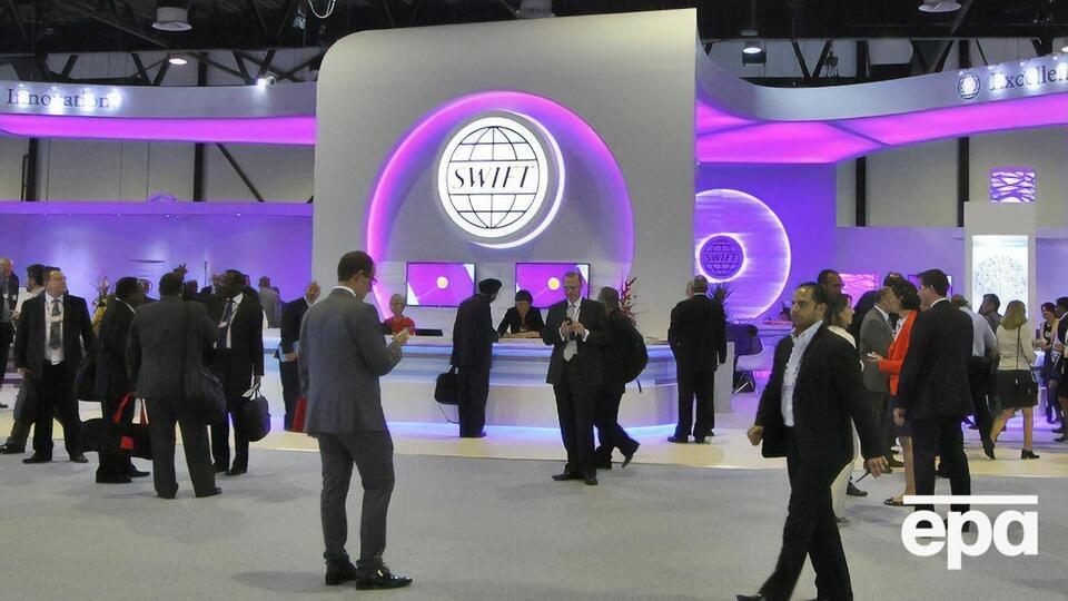 В ЕС нет консенсуса по поводу отключения РФ от SWIFT, сообщили западные издания
