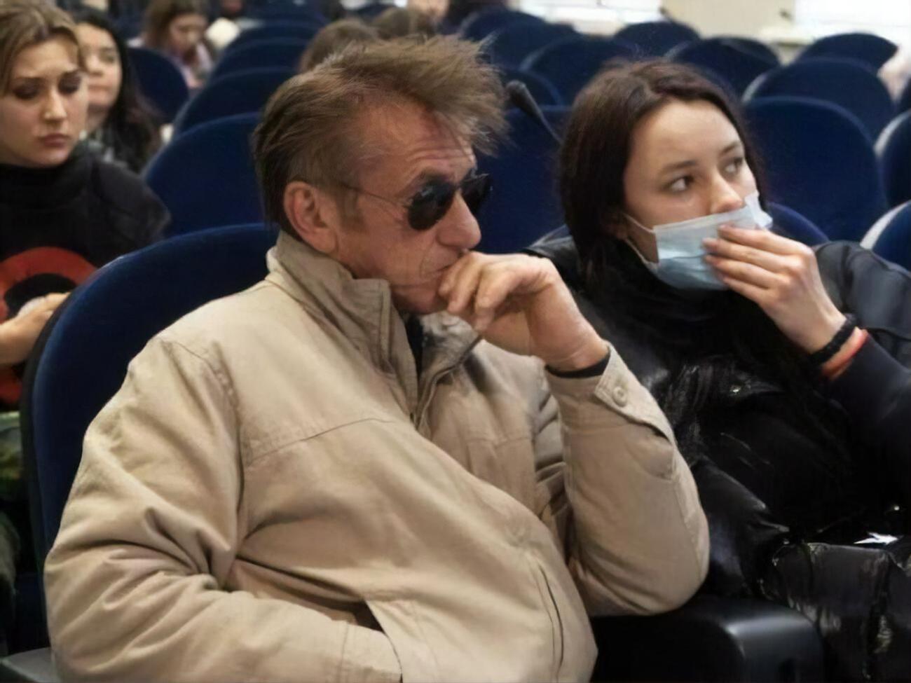 У Києві Пенн відвідав пресбрифінг радника керівника Офісу президента Подоляка