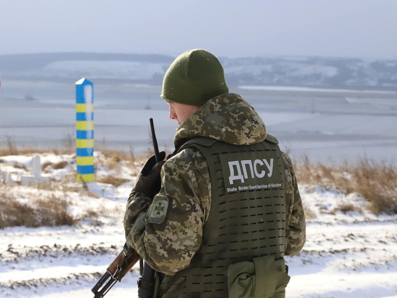 Зв'язок із прикордонниками, які перебувають на острові, втрачено