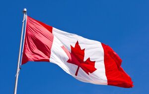 В общей сложности под санкции попали 33 физических лица и 27 юридических компаний и банков