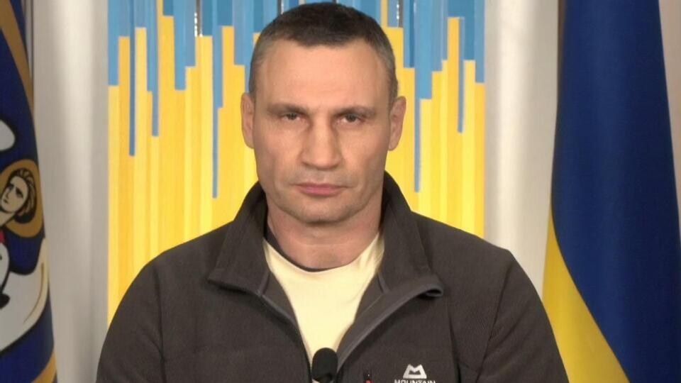 Кличко заявив про готовність захищати країну зі зброєю у руках