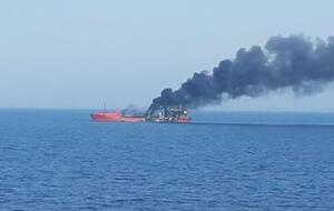 Одно из судов, попавших под обстрел, перевозило мазут и дизель, там произошел пожар после попадания российской ракеты