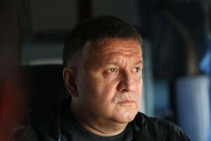 Іноді здається, що все неправда, прокинуся – і не буде мерзенної пики лектора-х...йла і тварюки Лукашенка
