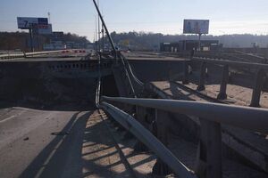 Міст біля Стоянки підірвано