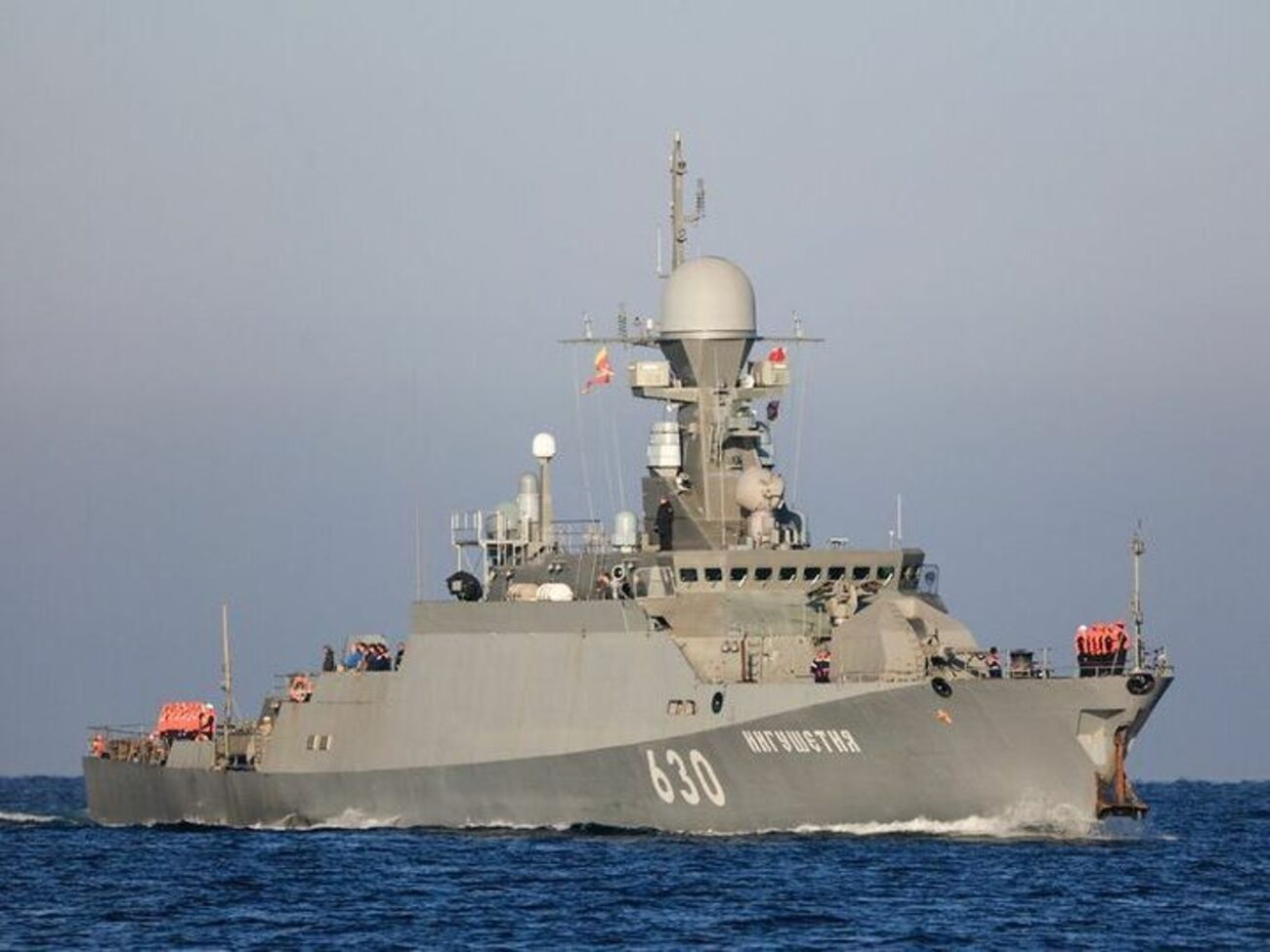 Турция запретила проход российских военных кораблей в Черное море, сообщил Зеленский