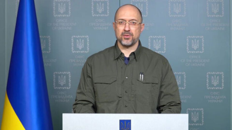 Шмыгаль призвал украинцев, находящихся в РФ или Беларуси, возвращаться домой