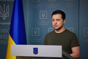 Владимир Зеленский: Киев атаковали в 4.00. У кого-то такое чувство юмора. Как в 1941 году. А вы спали. Мы проснулись, но вы и сейчас спите