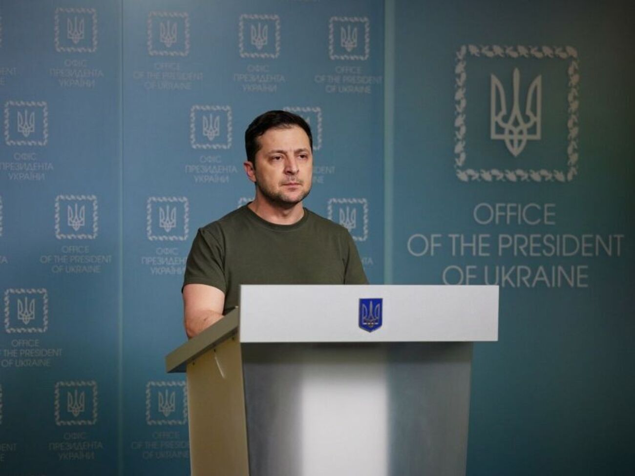 Зеленский:&nbsp;Они собираются еще сильнее бомбить наши города. Они собираются еще коварнее убивать наших детей