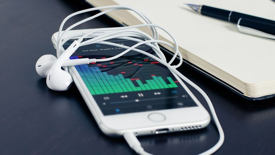 Телефони "не замовкають ані на секунду", зазначив Геращенко