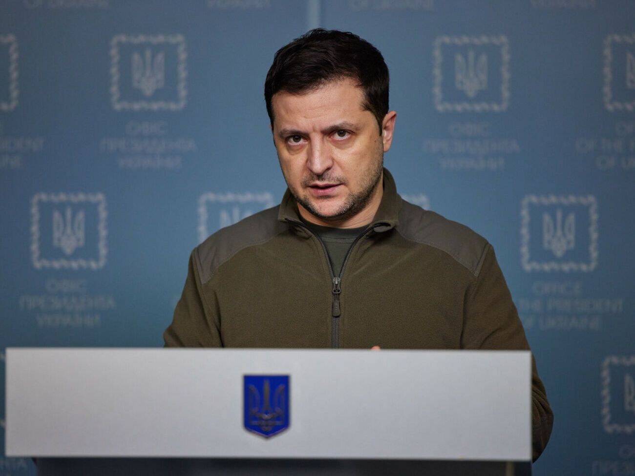 Зеленский (на фото) сообщил, что имел разговор с Лукашенко