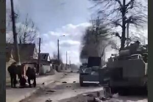 В Буче сегодня уничтожили колонну российской техники
