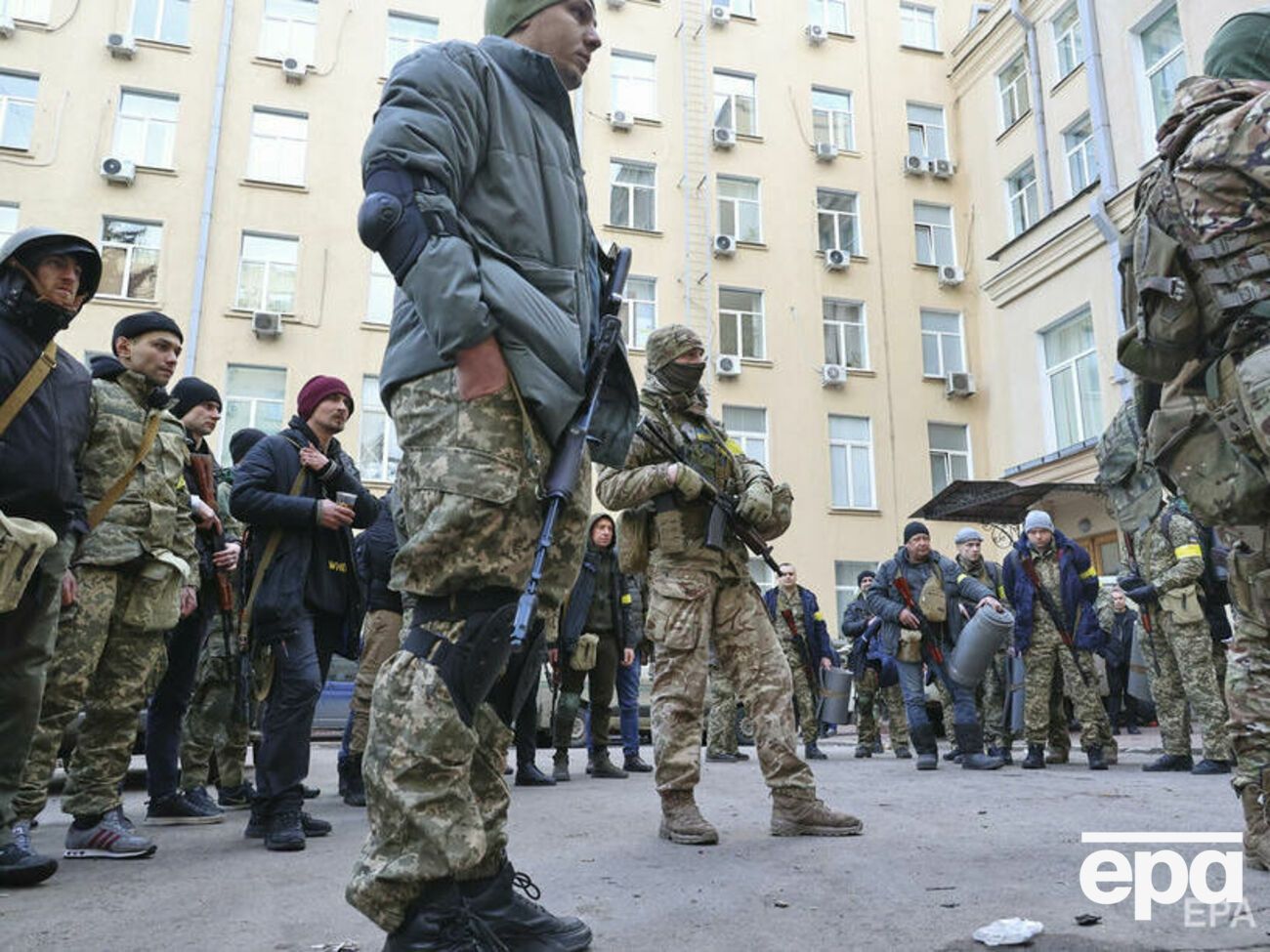 Оборона Украины от российского вторжения продолжается четвертые сутки